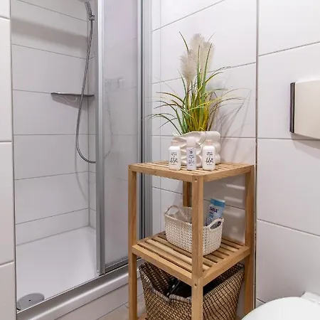 Modernes Im Gruenen I Balkon I Wlan I Stellplatz Apartment Schwarzenberg (Saxony)